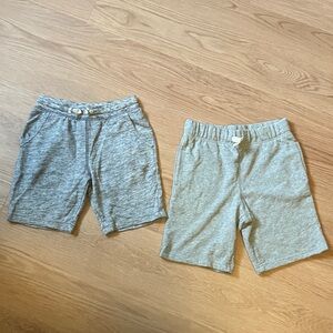 The Children's Place Light Gray Kids Shorts Set